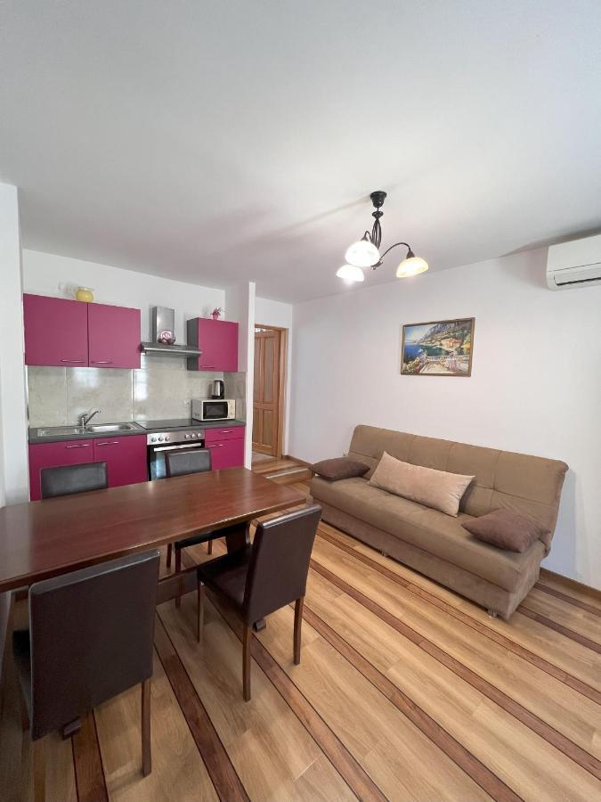 Apartmani Palme Funtana Kültér fotó