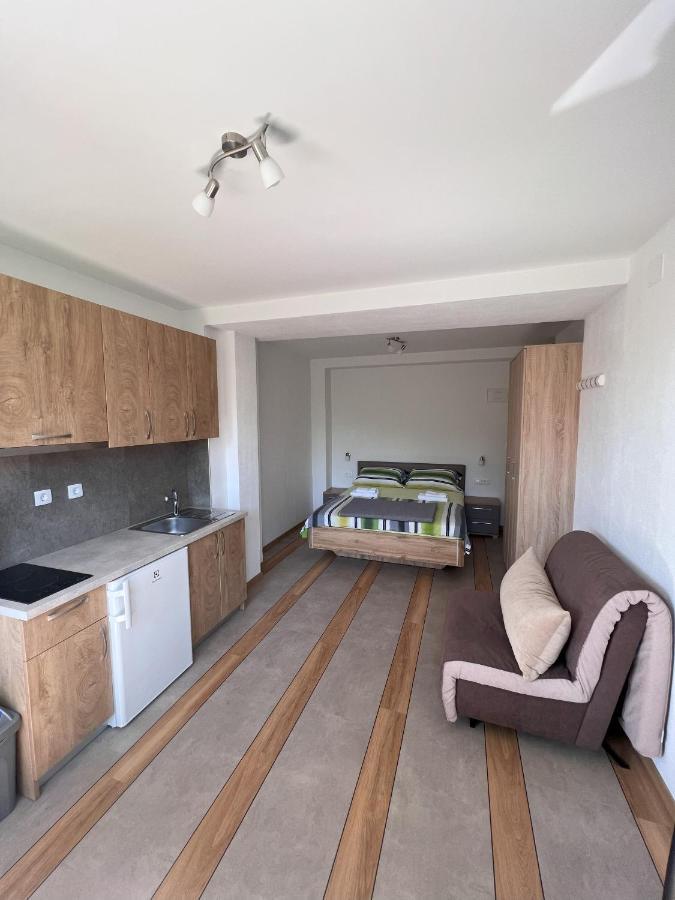 Apartmani Palme Funtana Kültér fotó