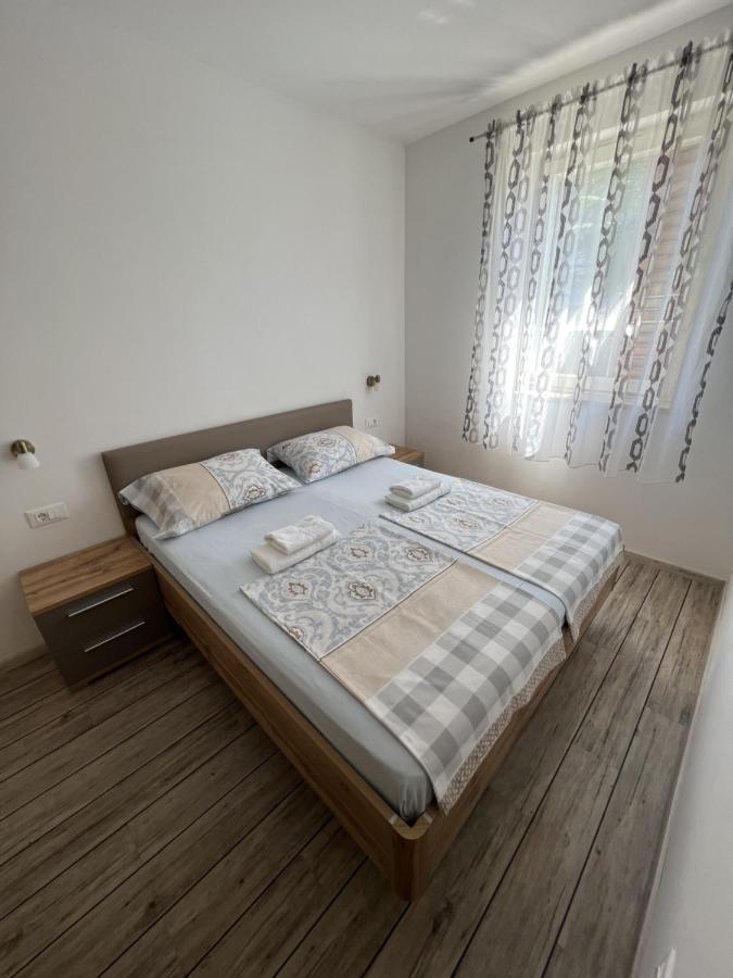 Apartmani Palme Funtana Kültér fotó