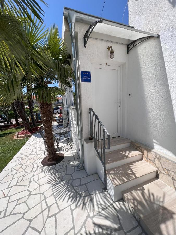 Apartmani Palme Funtana Kültér fotó