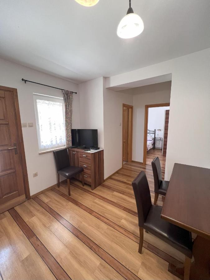 Apartmani Palme Funtana Kültér fotó