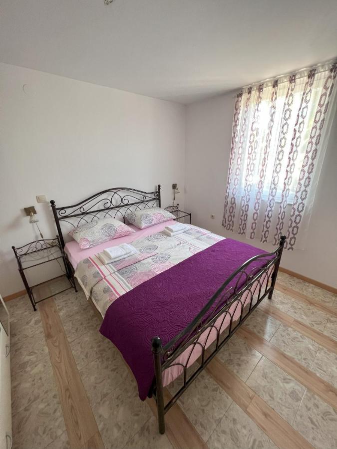 Apartmani Palme Funtana Kültér fotó